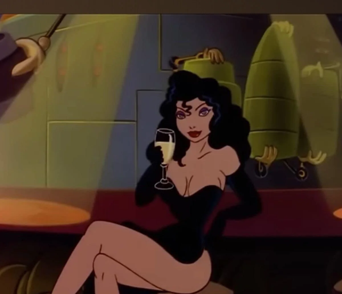 Elena 🥀 - Content Creator